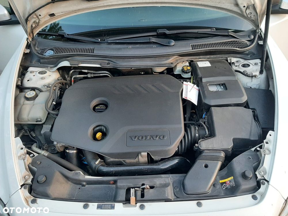 Volvo C30 D2 R-Design - 13