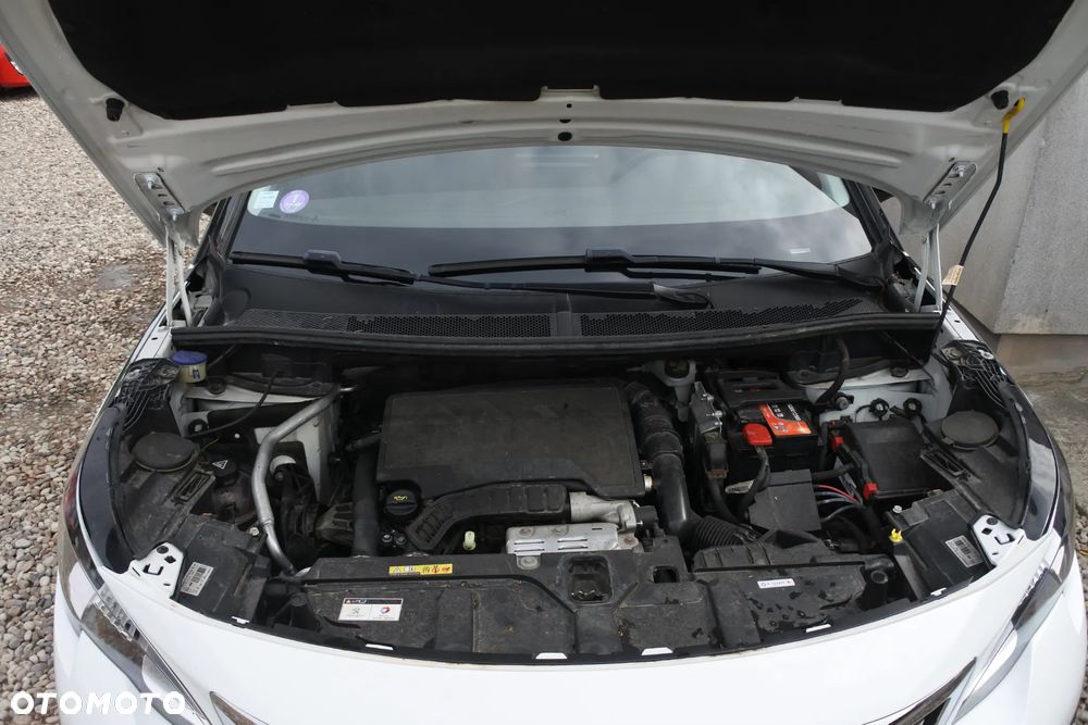 Peugeot 3008 PureTech 130 Stop & Start EAT6 Allure - 40