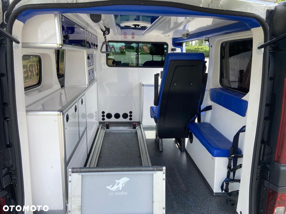 Opel Ambulans Karetka vivaro - 18