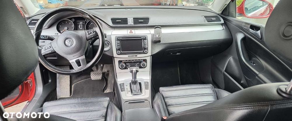 Volkswagen Passat - 10