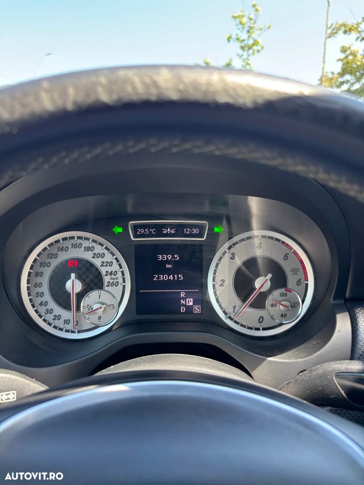 Mercedes-Benz A 180 - 6