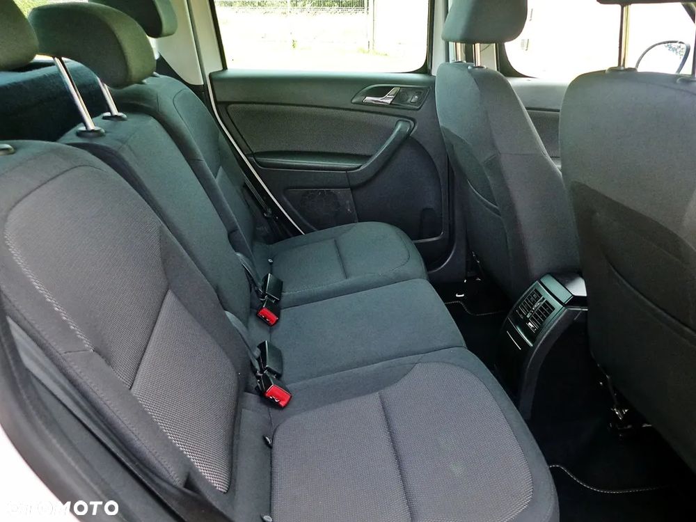 Skoda Yeti 1.2 TSI DSG Ambition PLUS EDITION - 23