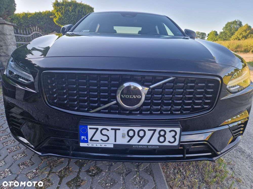 Volvo S90 - 2