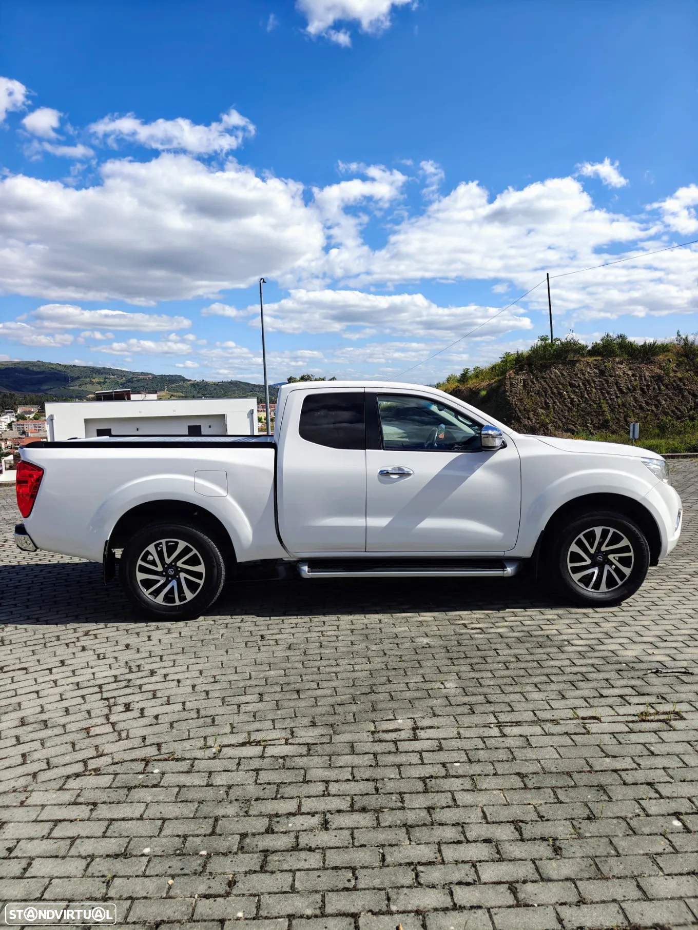 Nissan Navara 2.3 dCi CD 4WD N-Connecta Nav - 4
