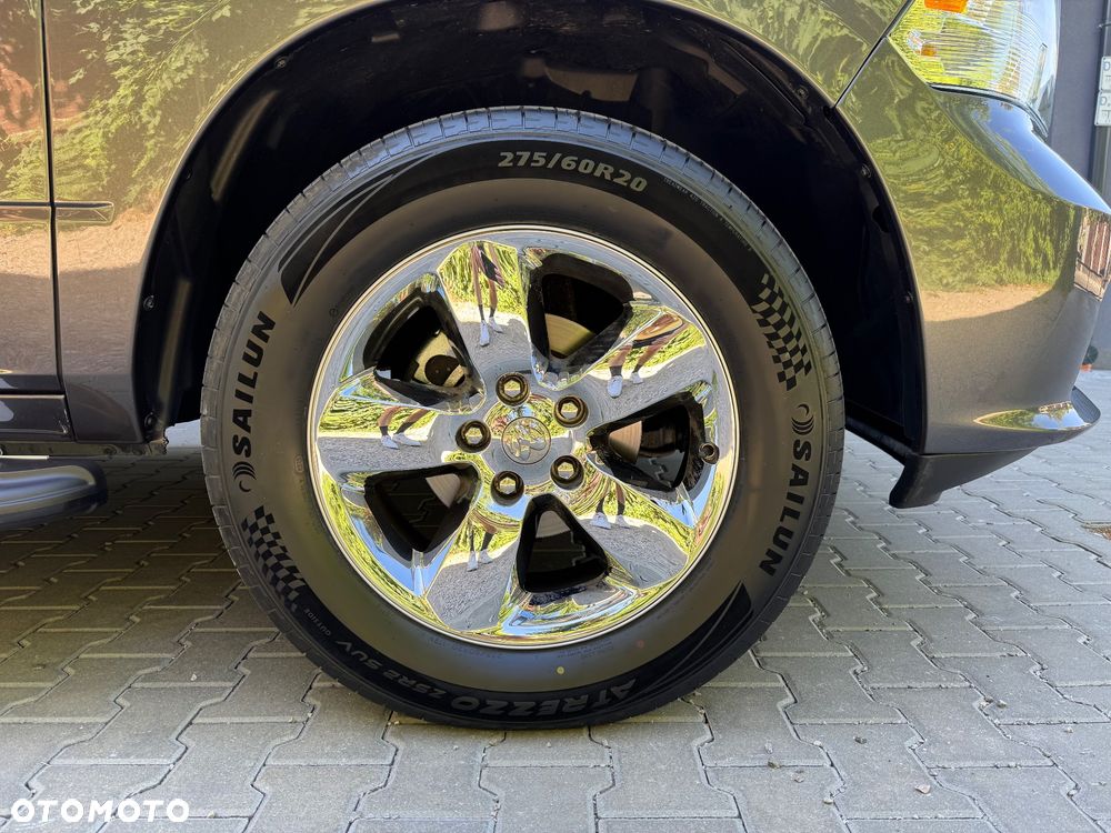 Dodge RAM 5.7 4x4 - 16