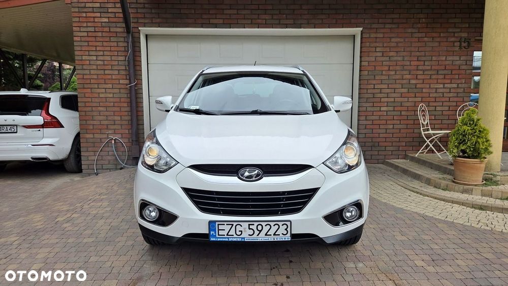 Hyundai ix35 2.0 CRDi 4WD Automatik Premium - 2