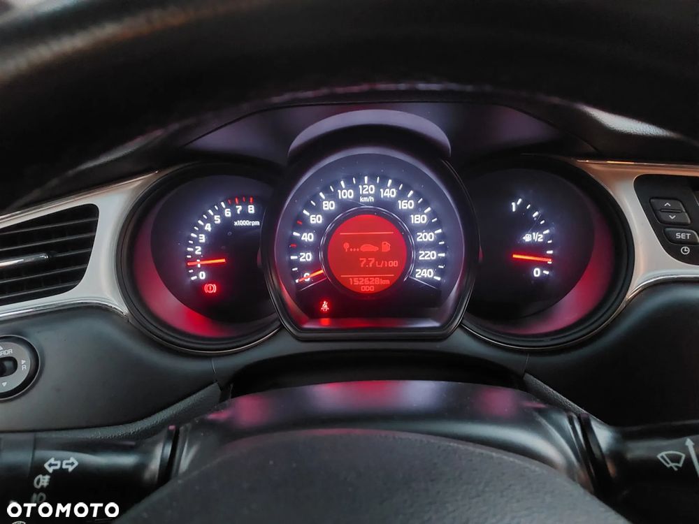 Kia Ceed 1.6 GDI Business Line - 18