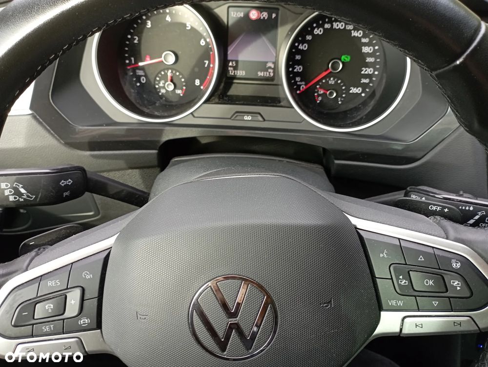 Volkswagen Tiguan - 12