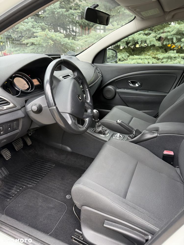 Renault Mégane Ciężarowy 2 osobowy VAT 1 - 17