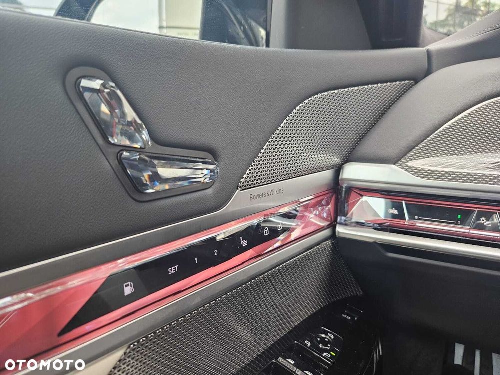 BMW Seria 7 - 18