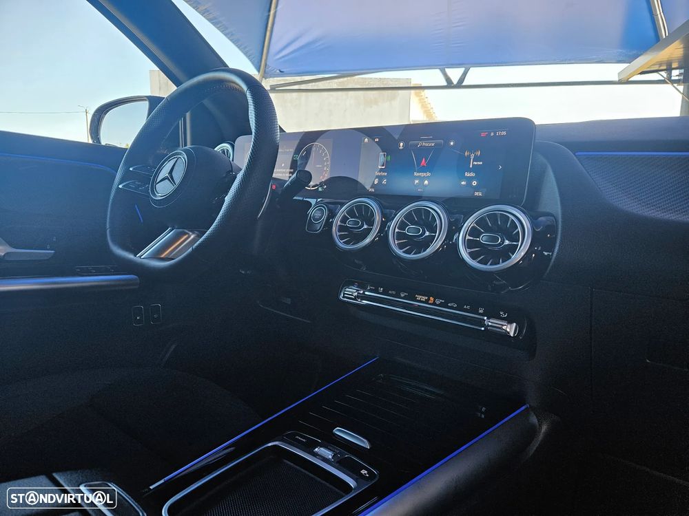 Mercedes-Benz GLA 250 e AMG Line - 41
