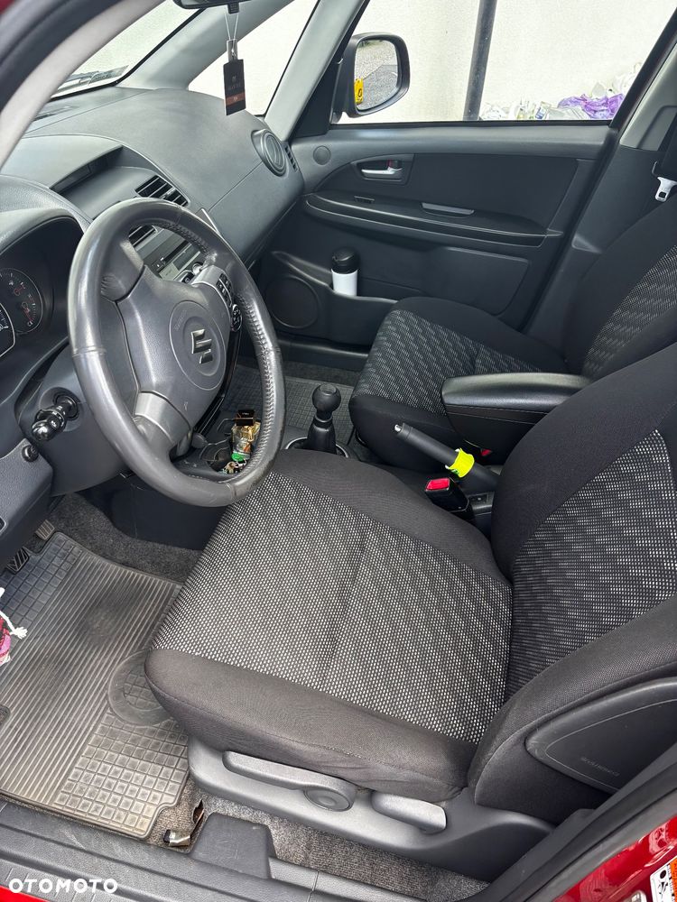 Suzuki SX4 1.6 Comfort - 12