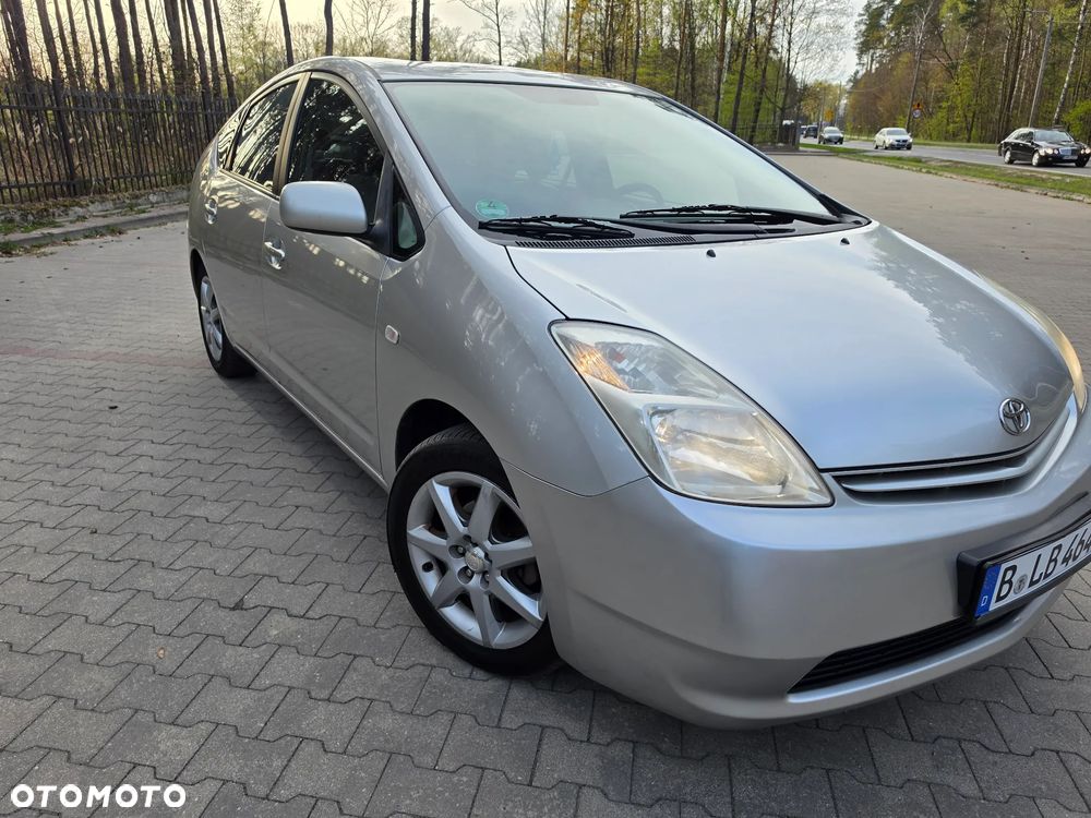 Toyota Prius 1.5 VVT-i Prestige - 1