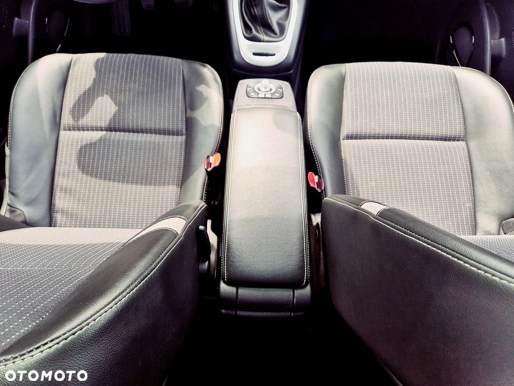 Renault Scenic TCe 130 Bose Edition - 34