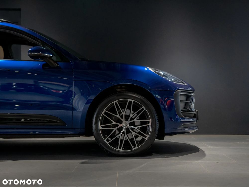 Porsche Macan T - 12