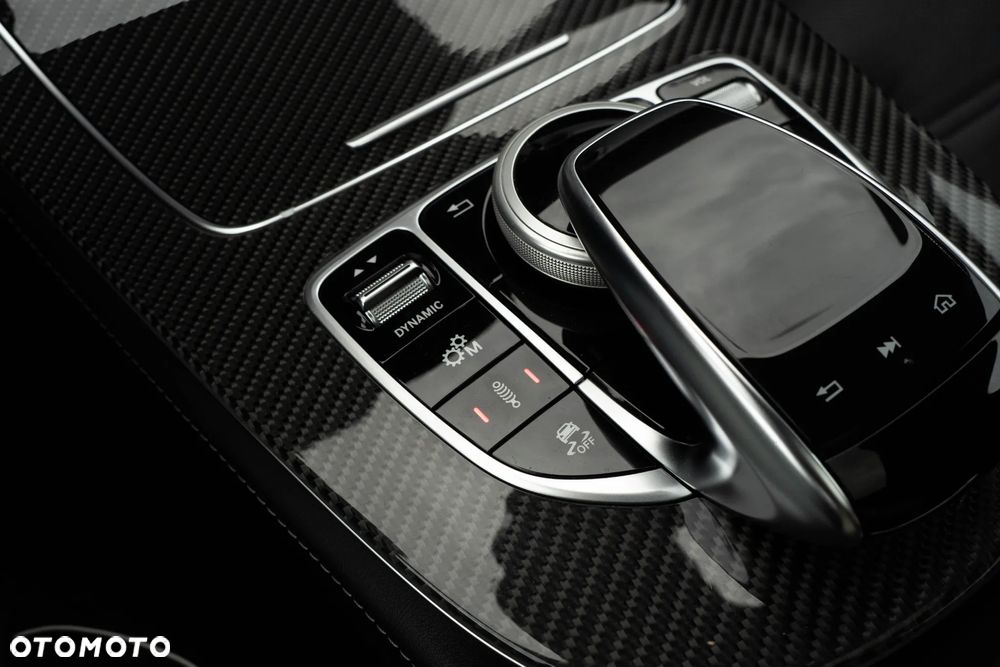 Mercedes-Benz Klasa E AMG 63 S 4Matic+ 9G-TRONIC - 24