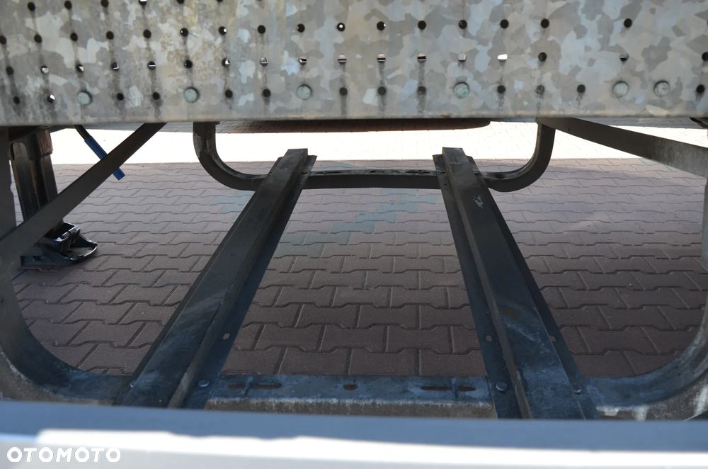 Schmitz Cargobull VARIOS / 2 POZIOMY JAZDY / OŚ PODNOSZONA / DACH POD. /  CODE XL / OCYNK 3672 - 6