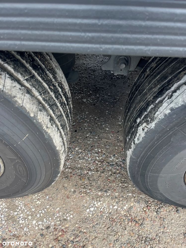 Schmitz Cargobull Thermo King SLX 300 - 9