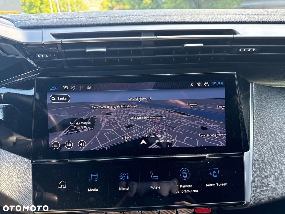 Peugeot 408 - 18