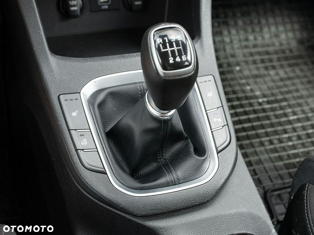 Hyundai i30 1.5 DPI Smart - 17