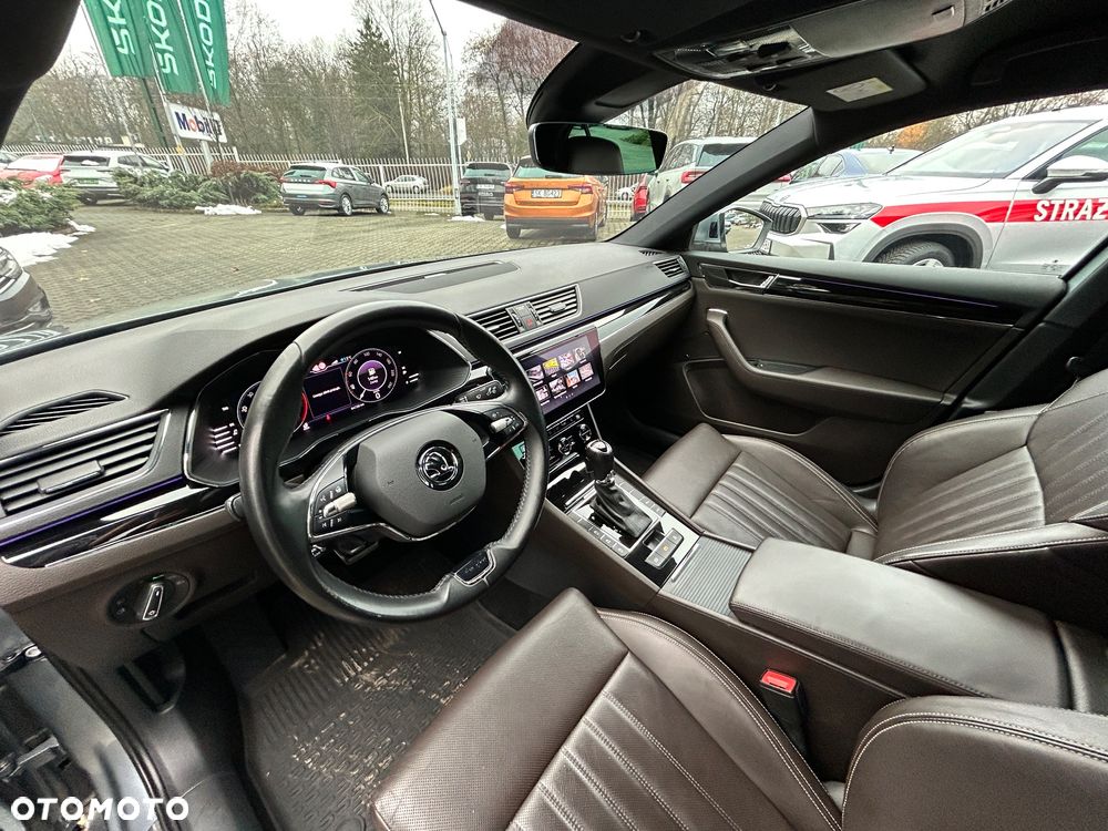 Skoda Superb 2.0 TDI SCR L&K DSG - 9