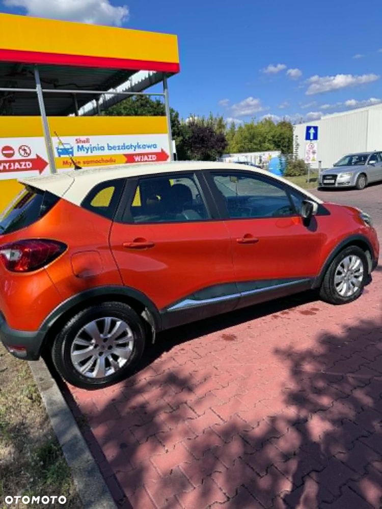 Renault Captur 1.2 TCe Intens EDC - 4