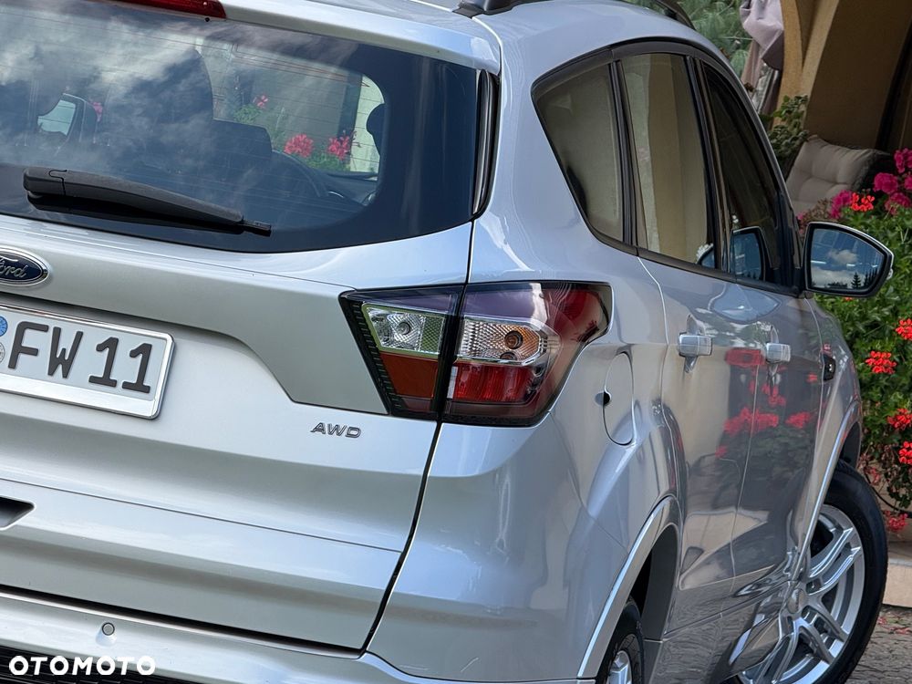 Ford Kuga 2.0 TDCi AWD ST-Line - 11