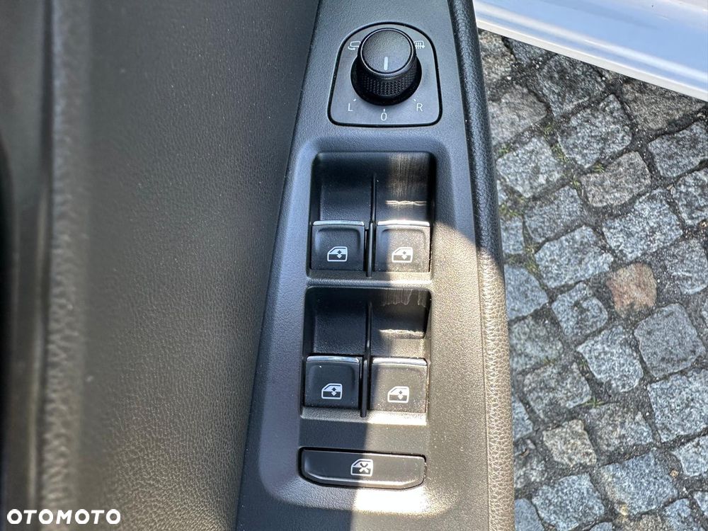 Seat Leon 2.0 TDI DPF DSG FR - 15