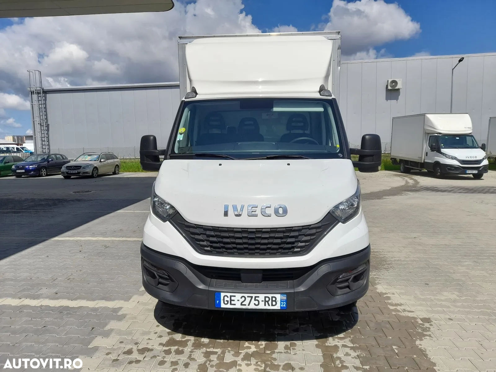 Iveco Daily 35C16H3.0 BOX+LIFT - 2