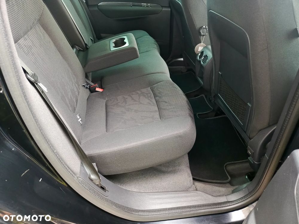 Peugeot 3008 1.6 HDi Premium - 16
