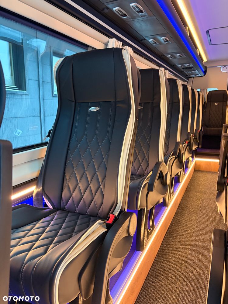 Mercedes-Benz Sprinter 519 - 10