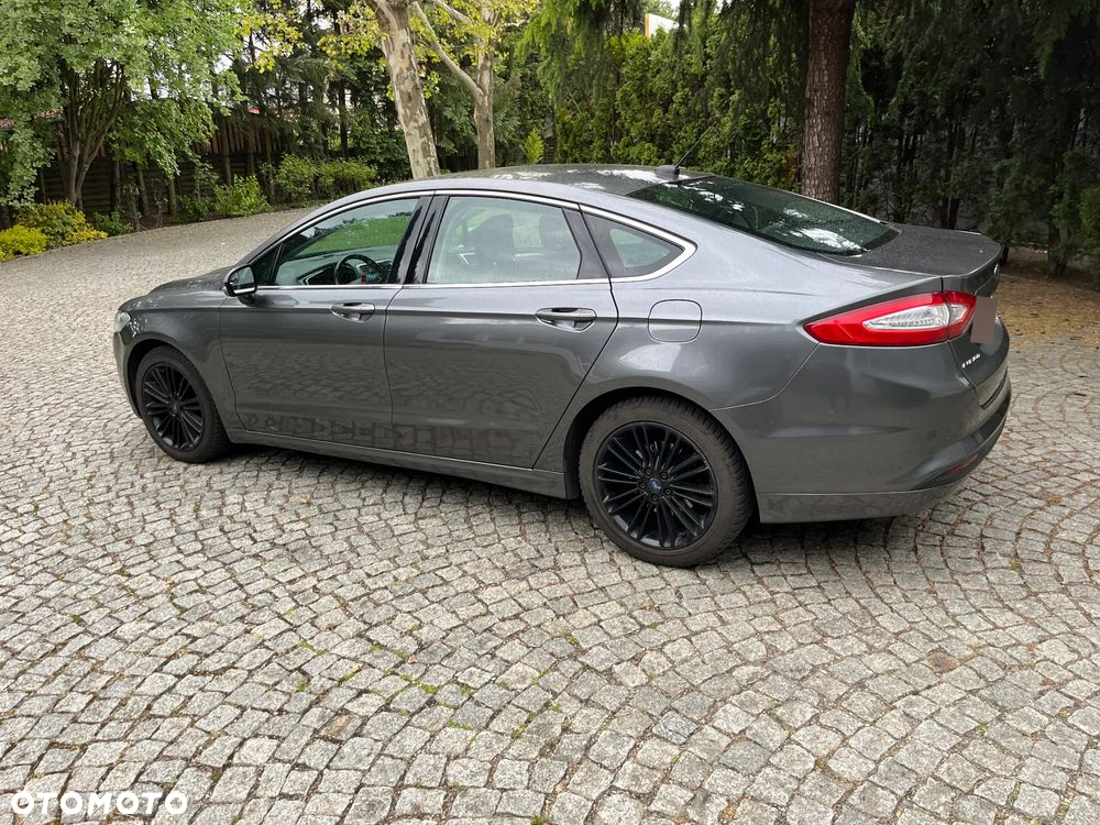Ford Fusion - 14