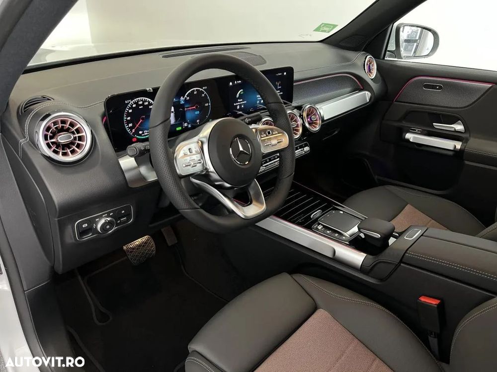 Mercedes-Benz EQB 300 4MATIC - 10