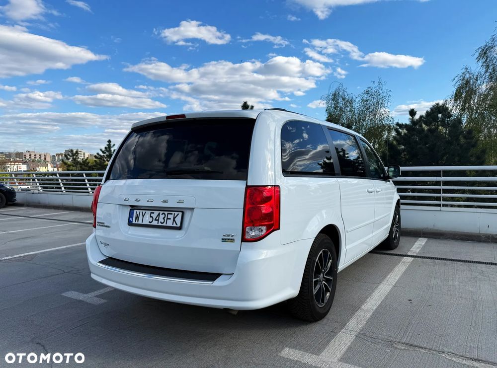 Dodge Grand Caravan 3.6 R/T - 4