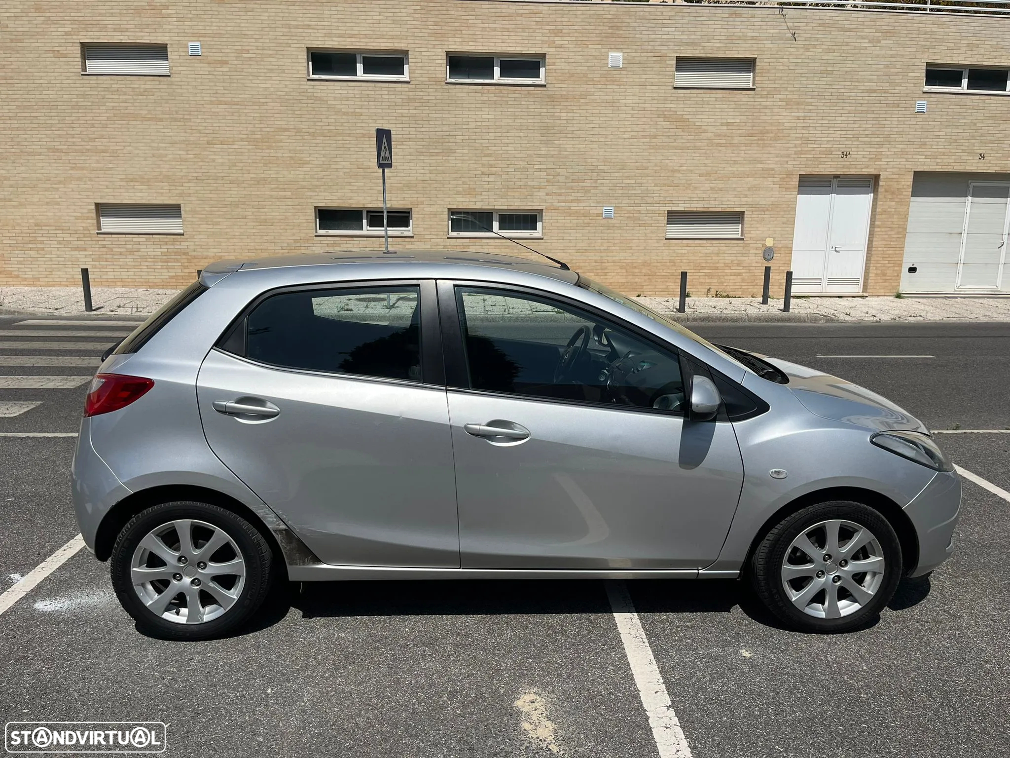 Mazda 2 1.3 MZR Core - 4