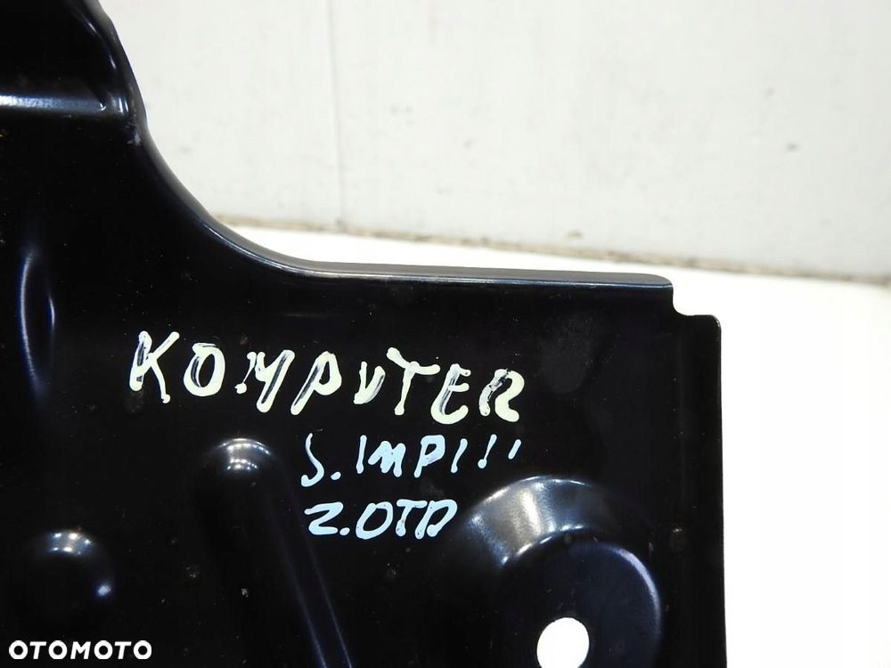 OBUDOWA KOMPUTERA SUBARU IMPREZA III GH 2.0 TD SPORT - 2