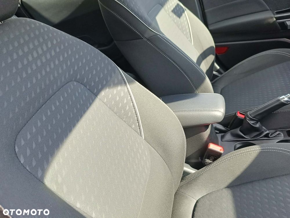 Ford Fiesta 1.1 S&S TITANIUM - 22