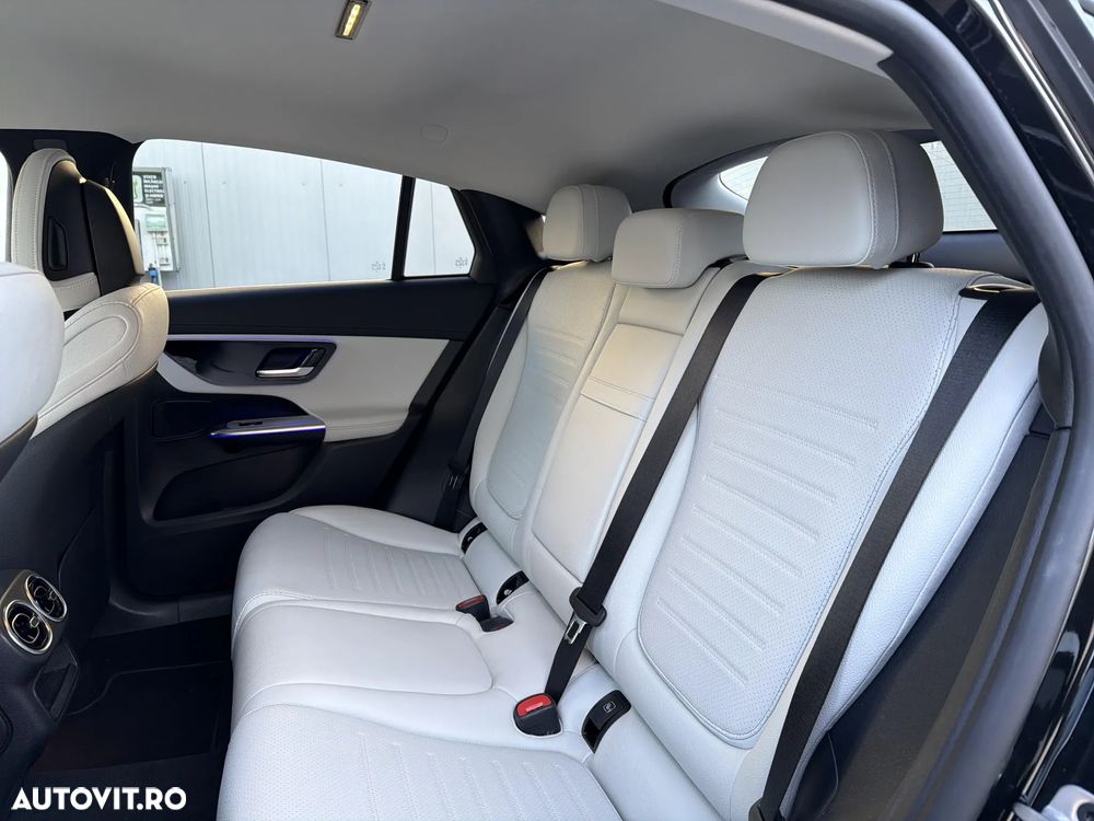 Mercedes-Benz GLC Coupe 300 e 4Matic 9G-TRONIC Edition AMG Line - 14