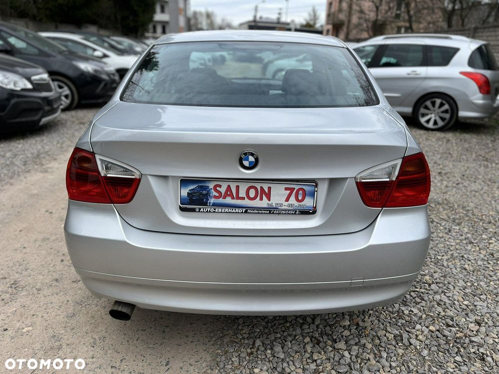BMW Seria 3 318i - 6