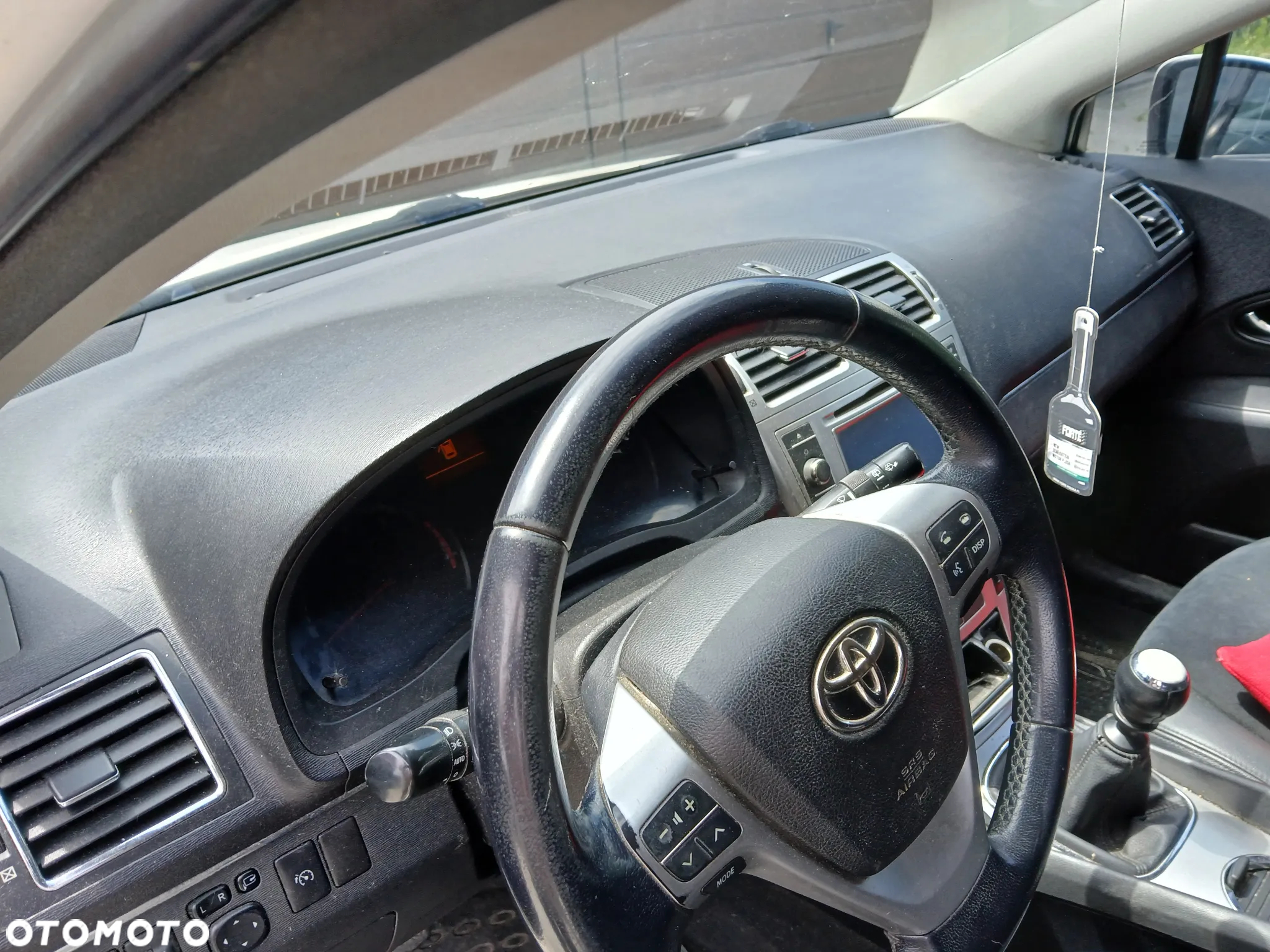 Toyota Avensis 2.0 D-4D Premium - 8