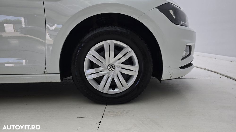 Volkswagen Polo - 23
