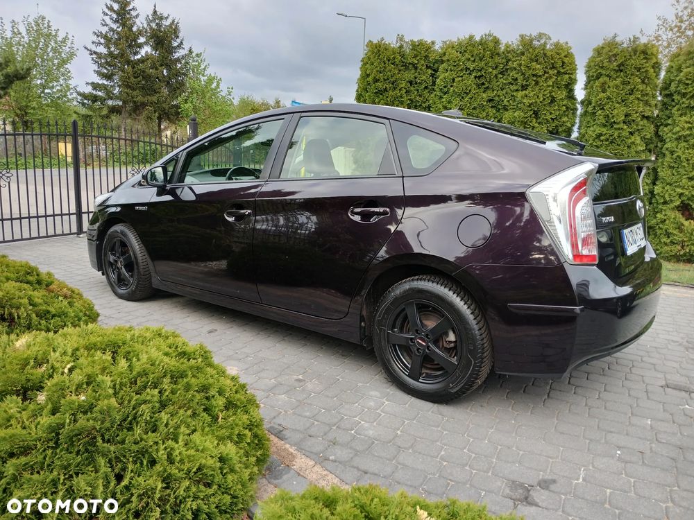 Toyota Prius - 15