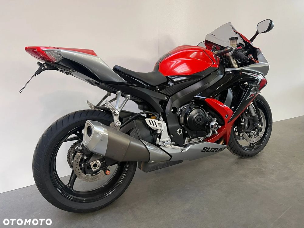 Suzuki GSX-R - 4