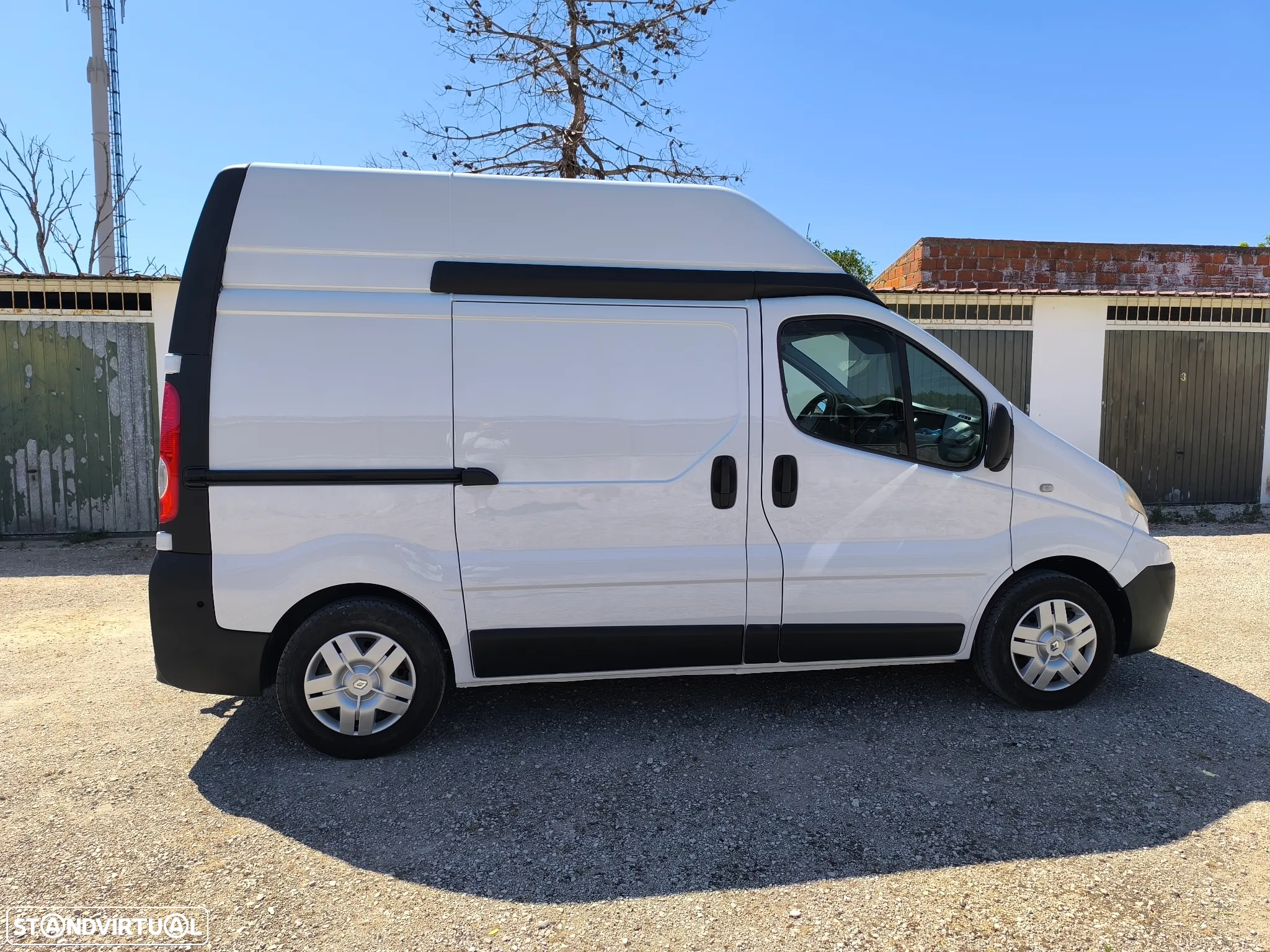 Renault Traffic 115 dci com motor frio - 2
