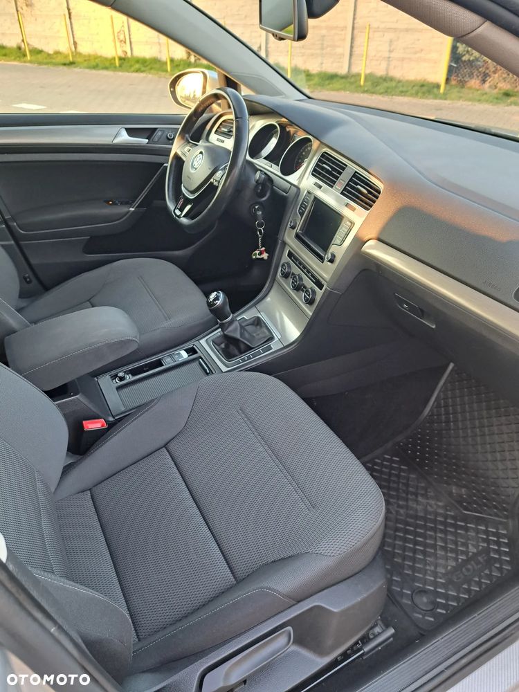 Volkswagen Golf 1.6 TDI BMT Comfortline - 8