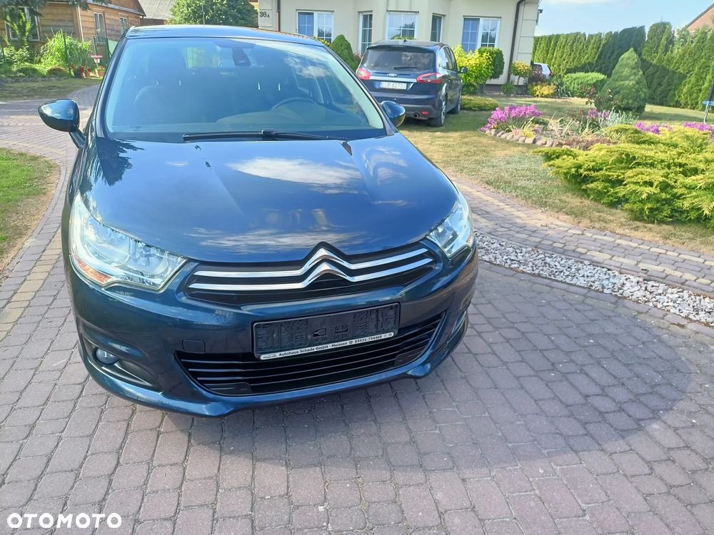 Citroën C4 e-HDi 115 Exclusive - 1