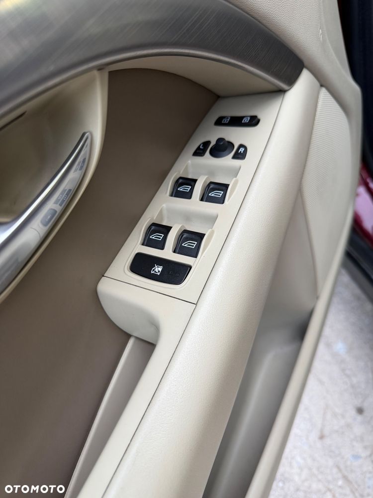 Volvo V70 2.0D Entry - 12