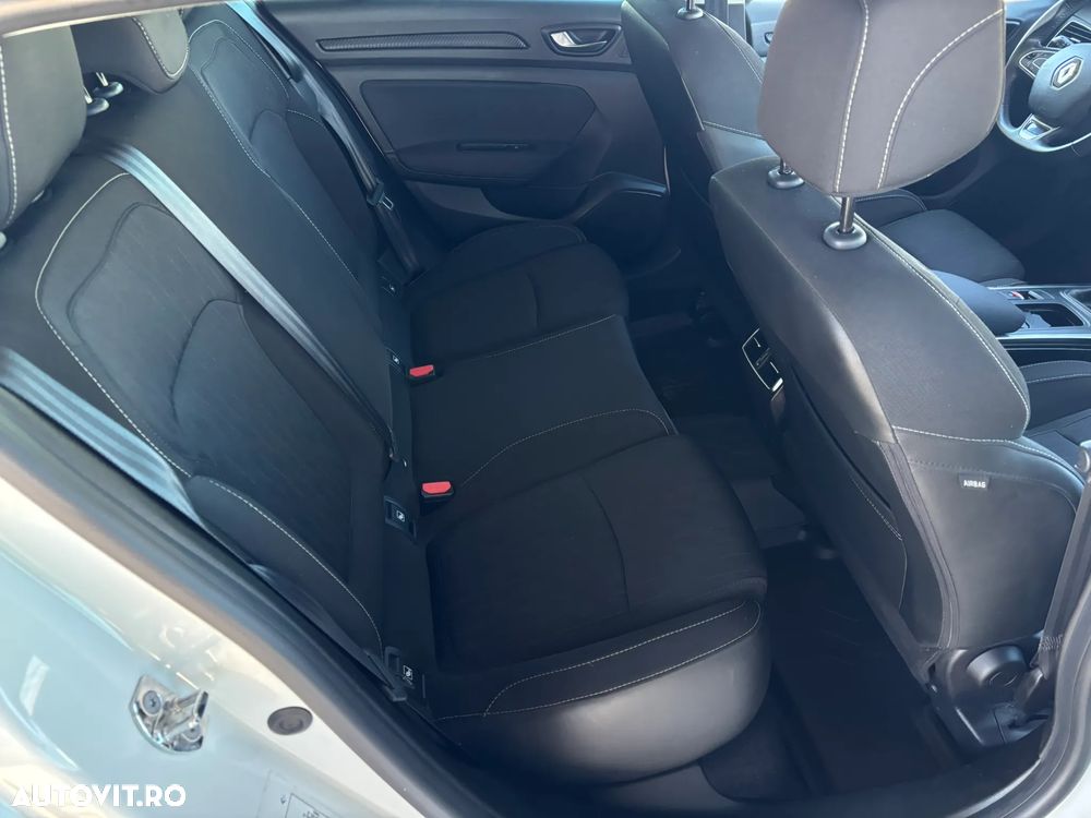 Renault Megane TCE 140 Equilibre - 35