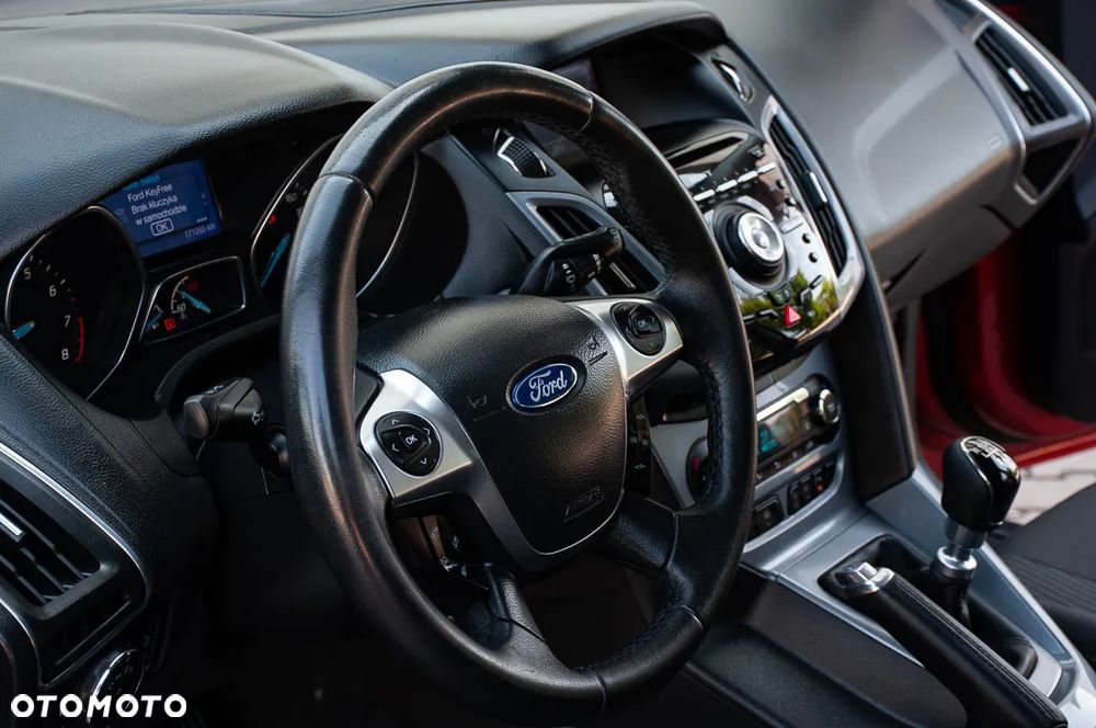 Ford Focus 1.6 EcoBoost Start-Stopp-System Titanium - 24