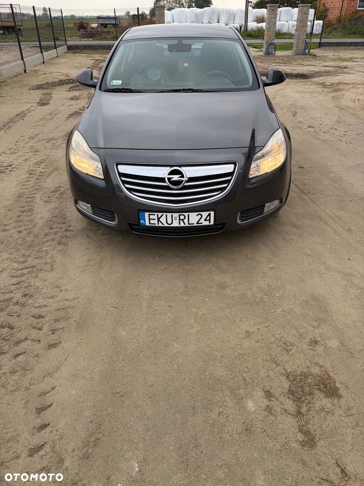Opel Insignia - 1